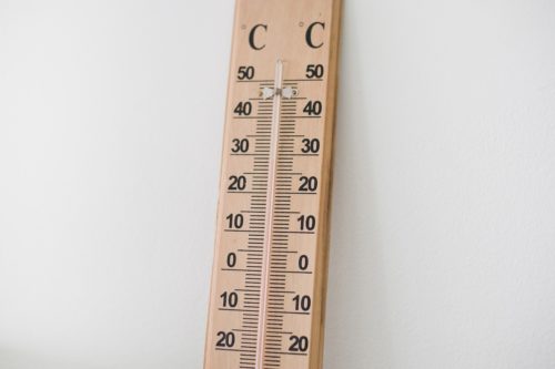 thermometer-2686020_1920 caldo e anziani