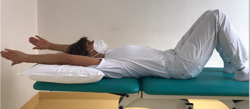 Esercizi respiratori con le braccia