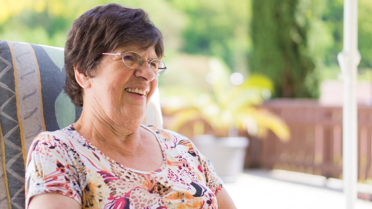 Grandma 2198060 1920