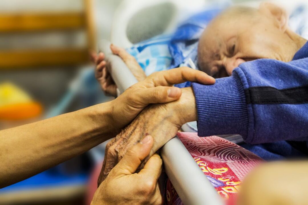 Hospice 1761276 1920