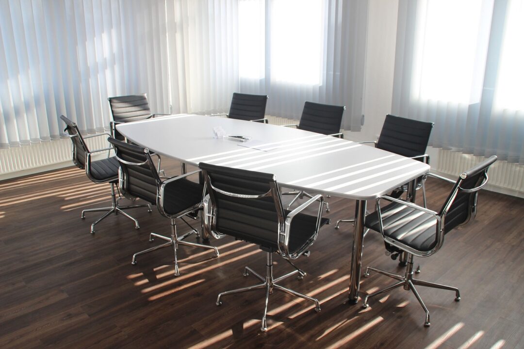 Table 2254656 1920